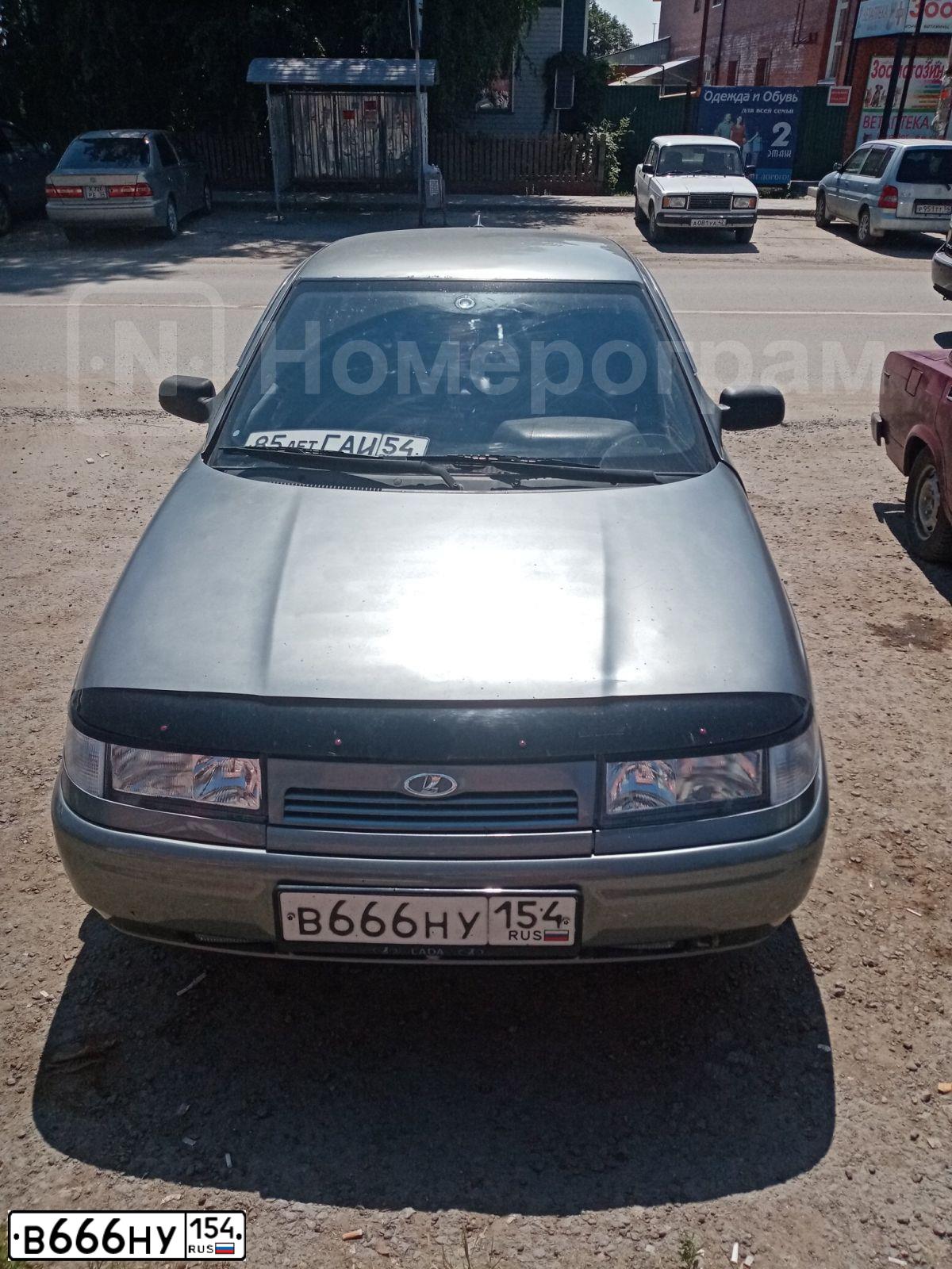 Фото автомобиля LADA 2112, 2004 — госномер В666НУ154. Цвет: СРЕДНИЙ СЕРО-ЗЕЛЕН