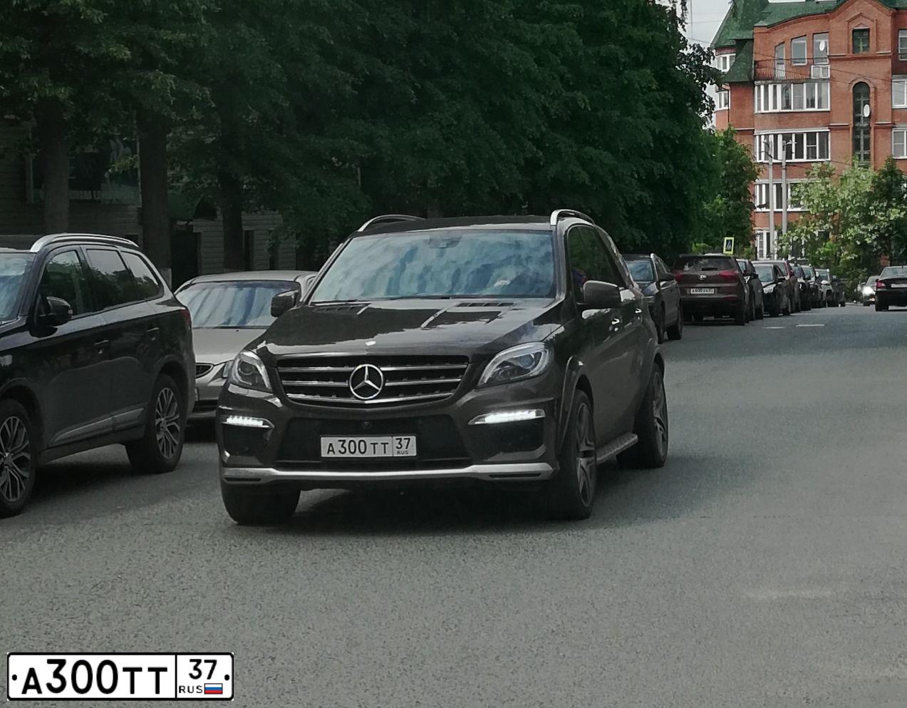 Фото автомобиля MERCEDES C-KLASSE, 2012 — госномер А300ТТ37. Цвет: Белый