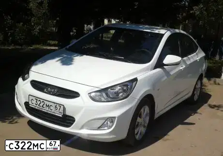 Фото автомобиля HYUNDAI SOLARIS, 2012 — госномер М101МА67. Цвет: Белый