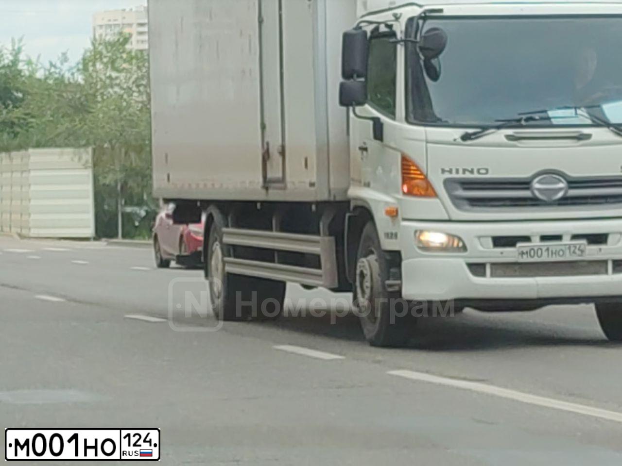 Фото автомобиля HYUNDAI MIGHTY, 2013 — госномер Т643РК124. Цвет: Белый