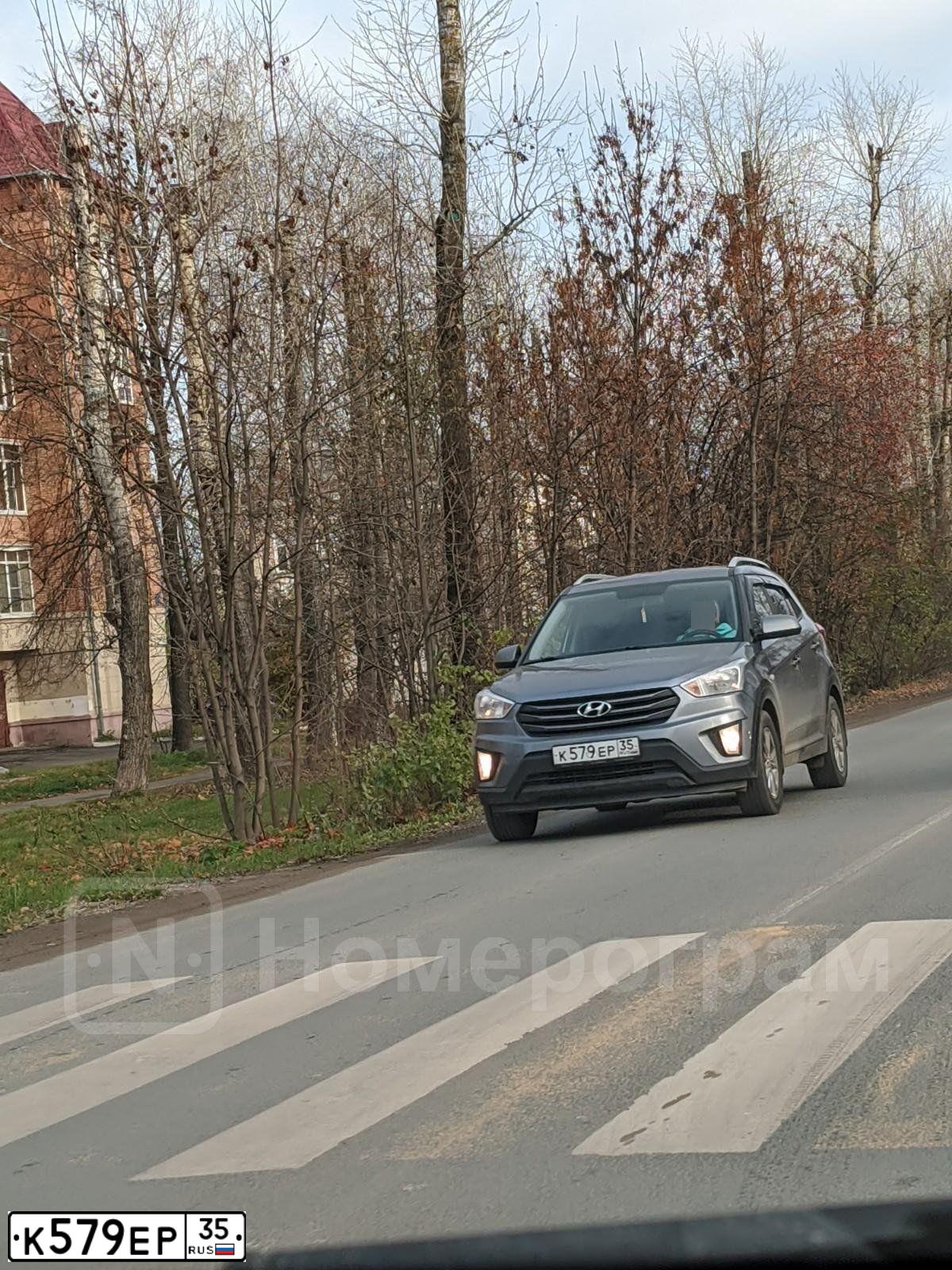 Фото автомобиля HYUNDAI CRETA, 2016 — госномер К579ЕР35. Цвет: Серый