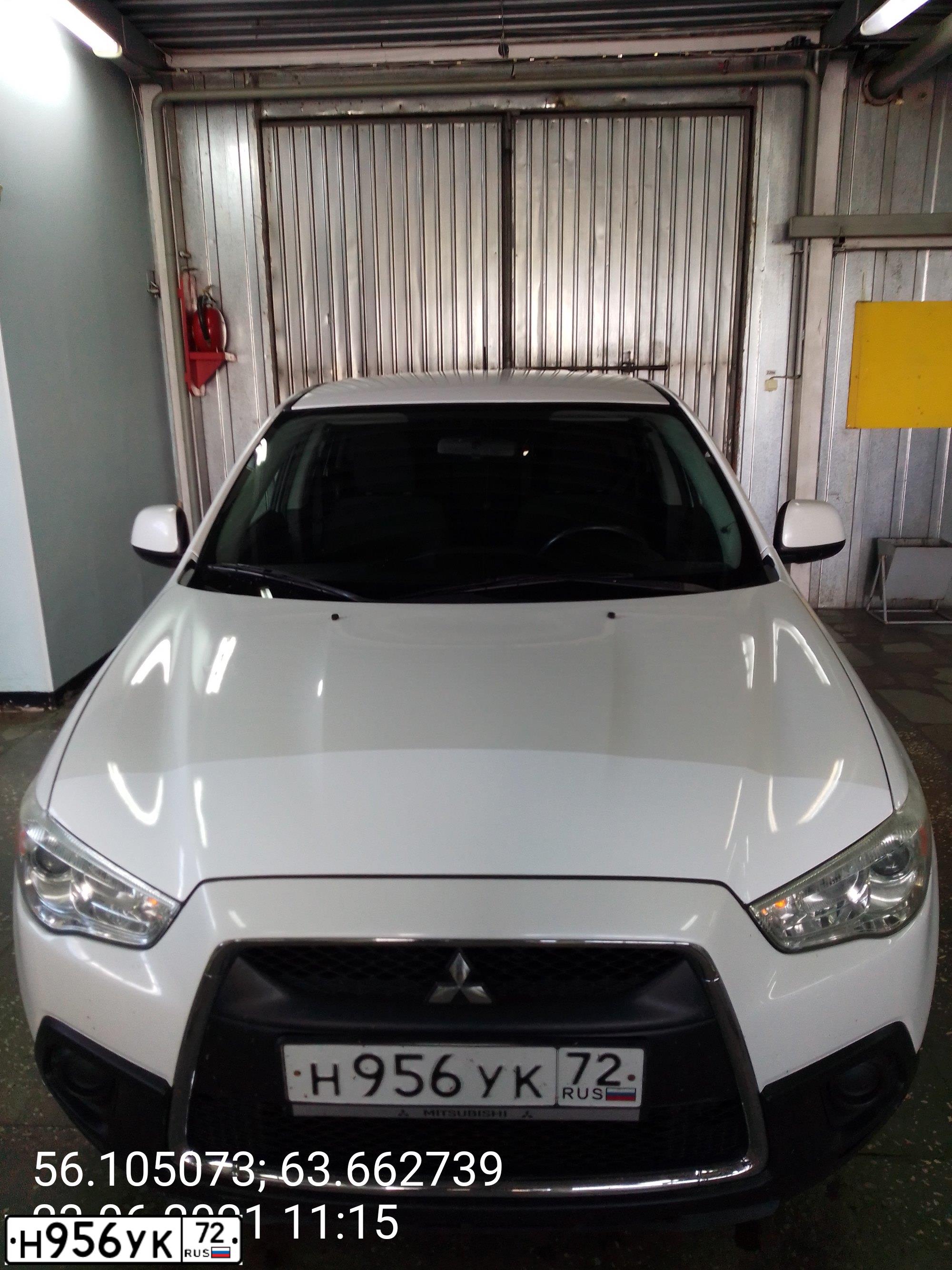 Фото автомобиля MITSUBISHI ASX, 2011 — госномер Т823МС45. Цвет: Белый