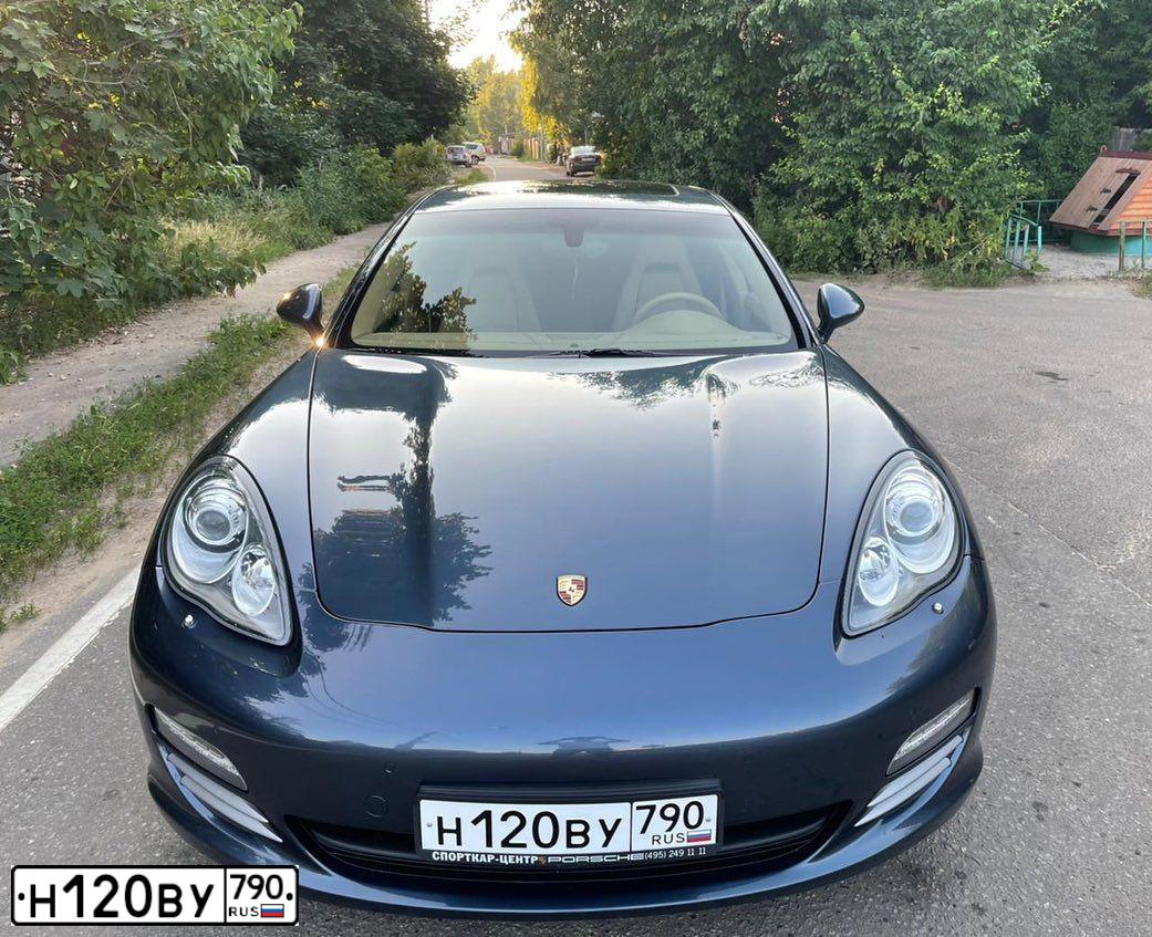 Фото автомобиля PORSCHE PANAMERA, 2010 — госномер Н261КМ198. Цвет: СИНИЙ