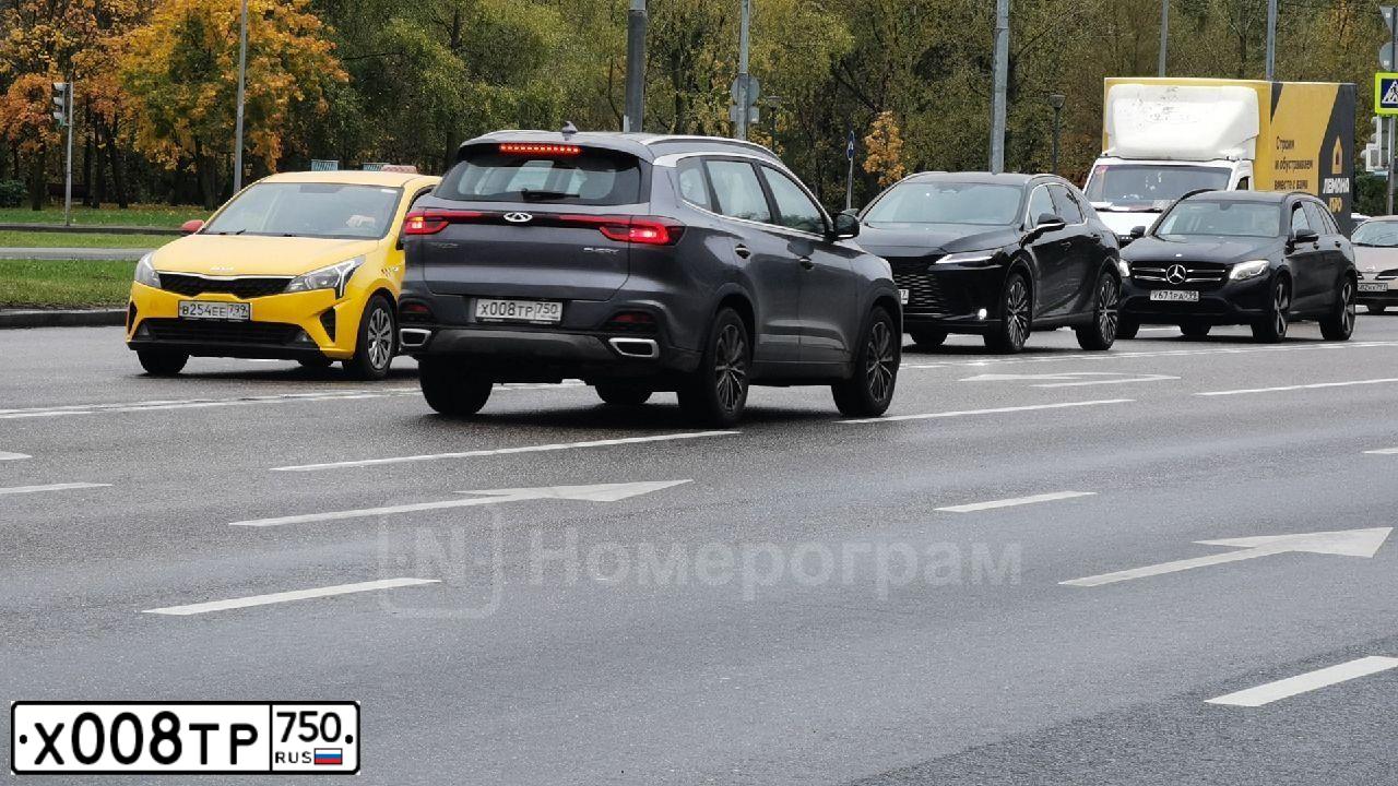 Фото автомобиля OPEL ASTRA, 2011 — госномер Х008ТР750. Цвет: Белый