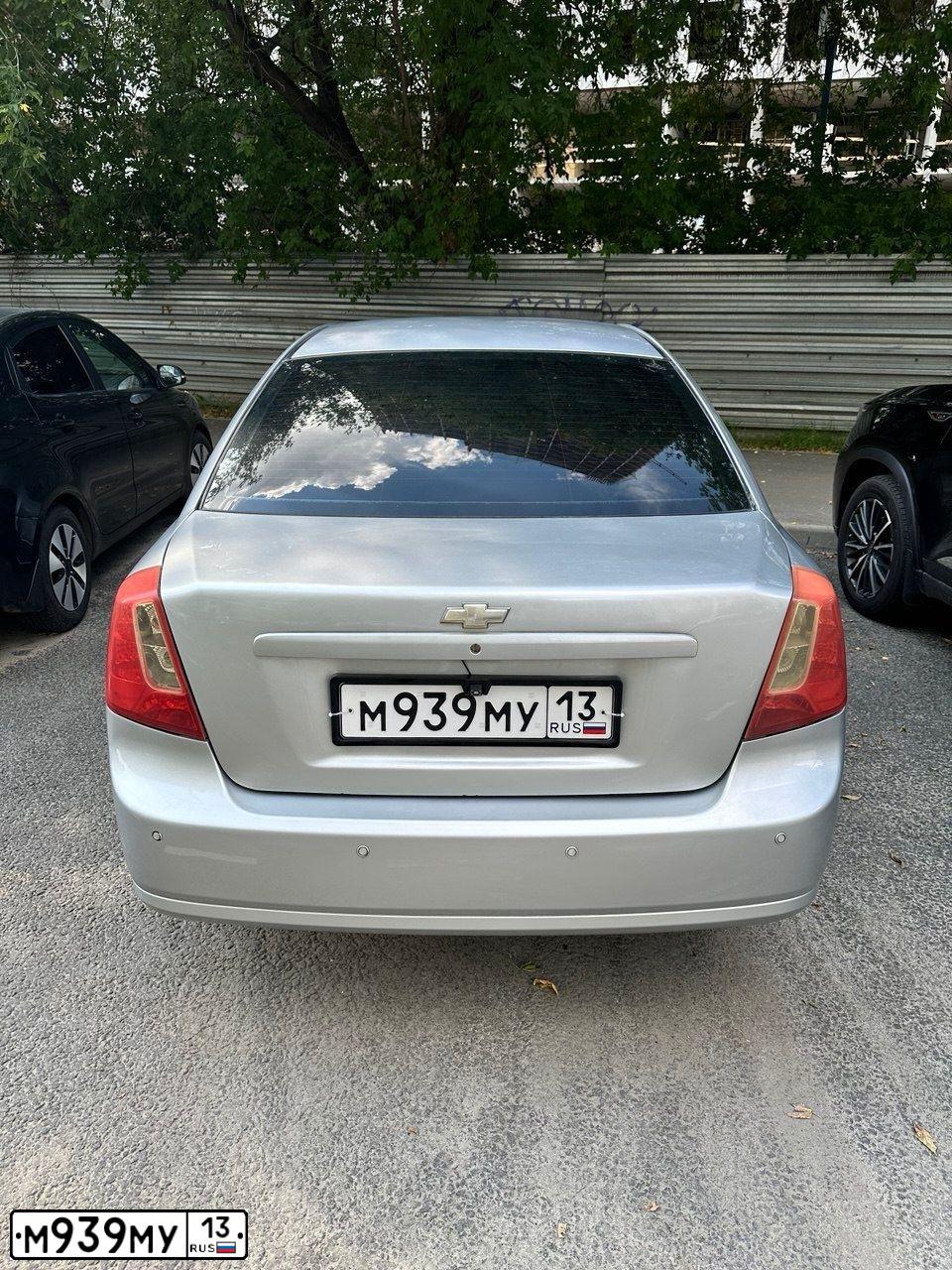 Фото автомобиля CHEVROLET LACETTI, 2008 — госномер У401ЕВ550. Цвет: Серебристый