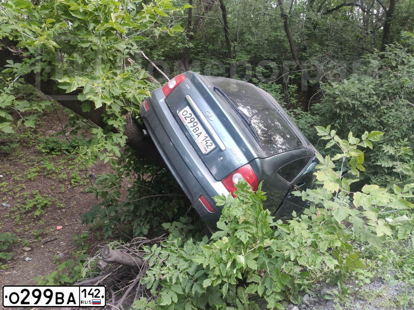 Фото автомобиля LADA 2172 PRIORA, 2012 — госномер О299ВА142. Цвет: СЕРО-СИНЕ-ЗЕЛЕНЫЙ