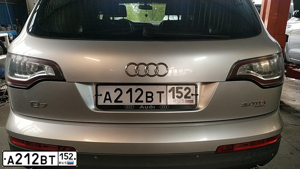 Фото автомобиля AUDI Q7, 2006 — госномер А212ВТ152. Цвет: СВЕТЛО-СЕРЫЙ