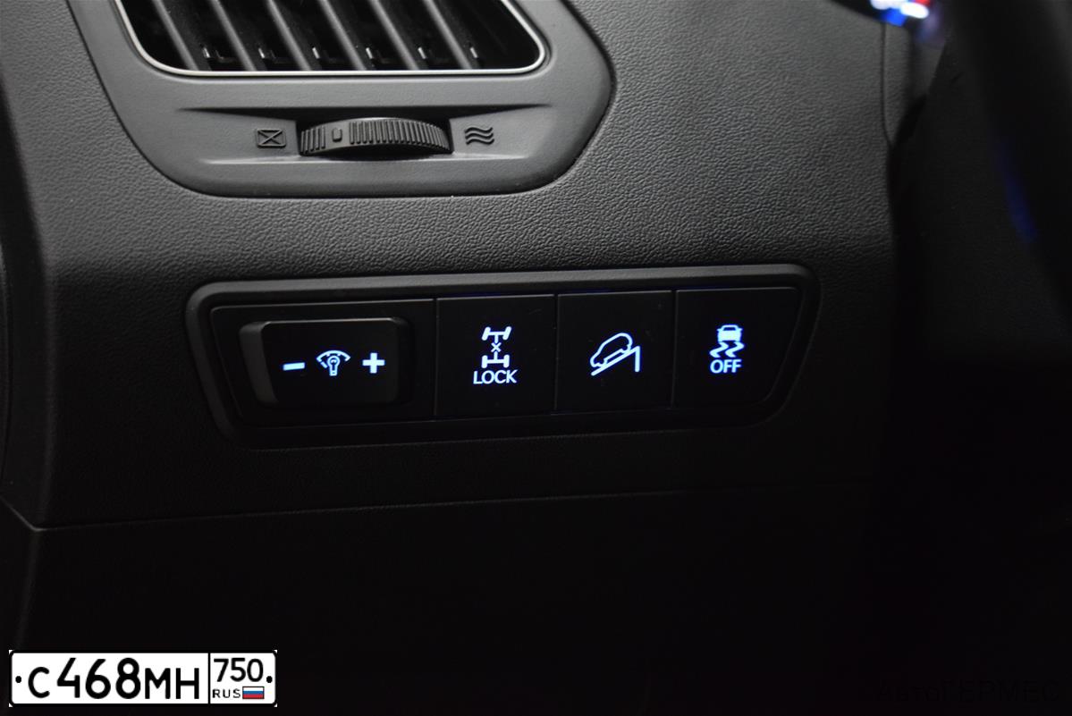 Фото автомобиля HYUNDAI IX35, 2015 — госномер Е340ТР799. Цвет: ЧЕРНЫЙ