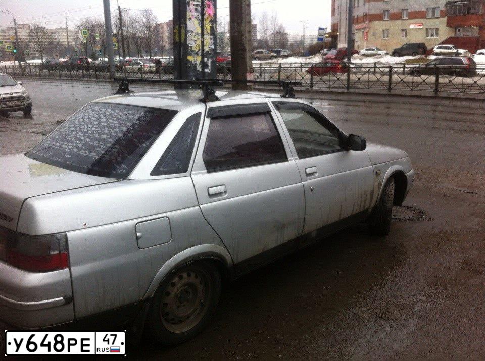 Фото автомобиля LADA 2110, 2002 — госномер Х779ЕР178. Цвет: СВЕТЛО-СЕРЕБРИСТЫЙ МЕТАЛЛ