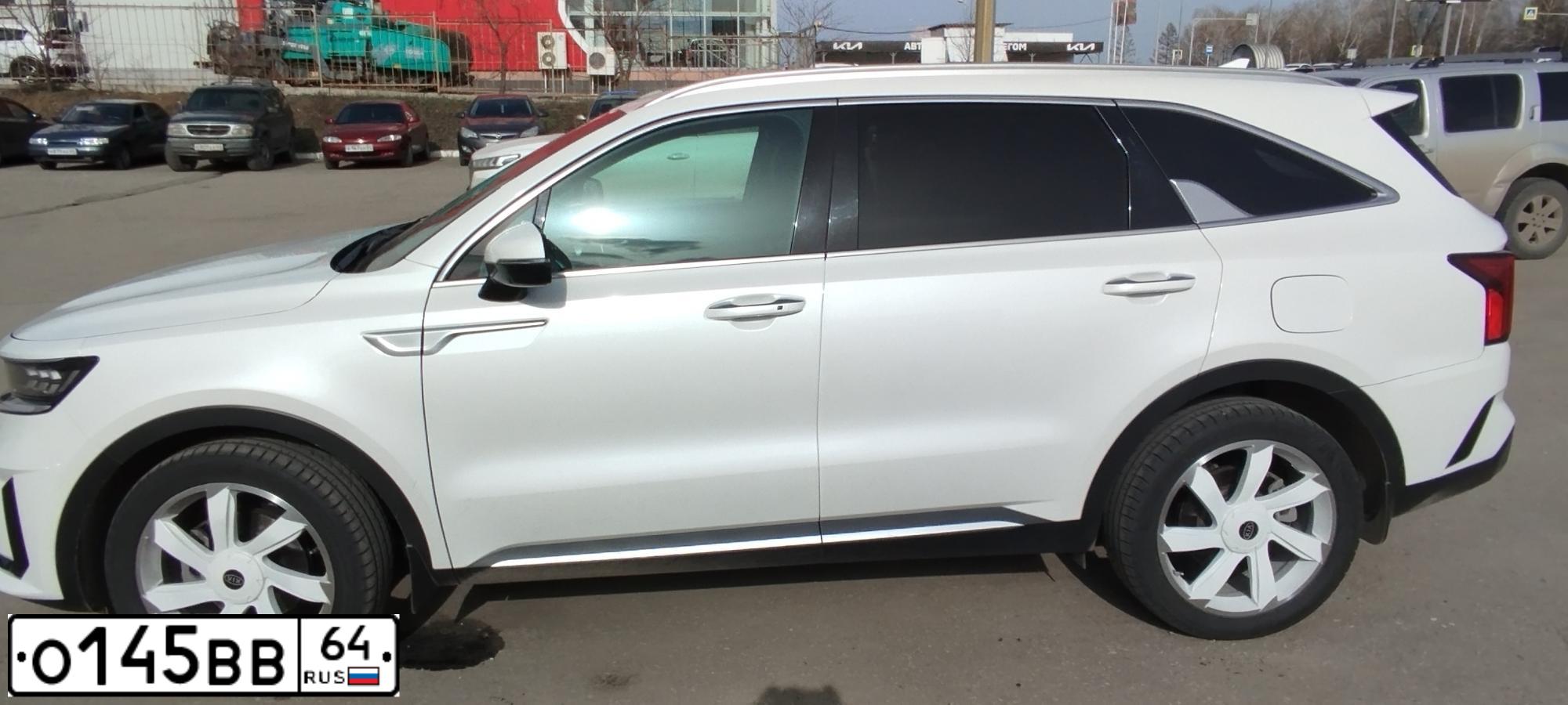 Фото автомобиля TOYOTA LANDCRUISER 200, 2012 — госномер Р659МС126. Цвет: ЧЕРНЫЙ