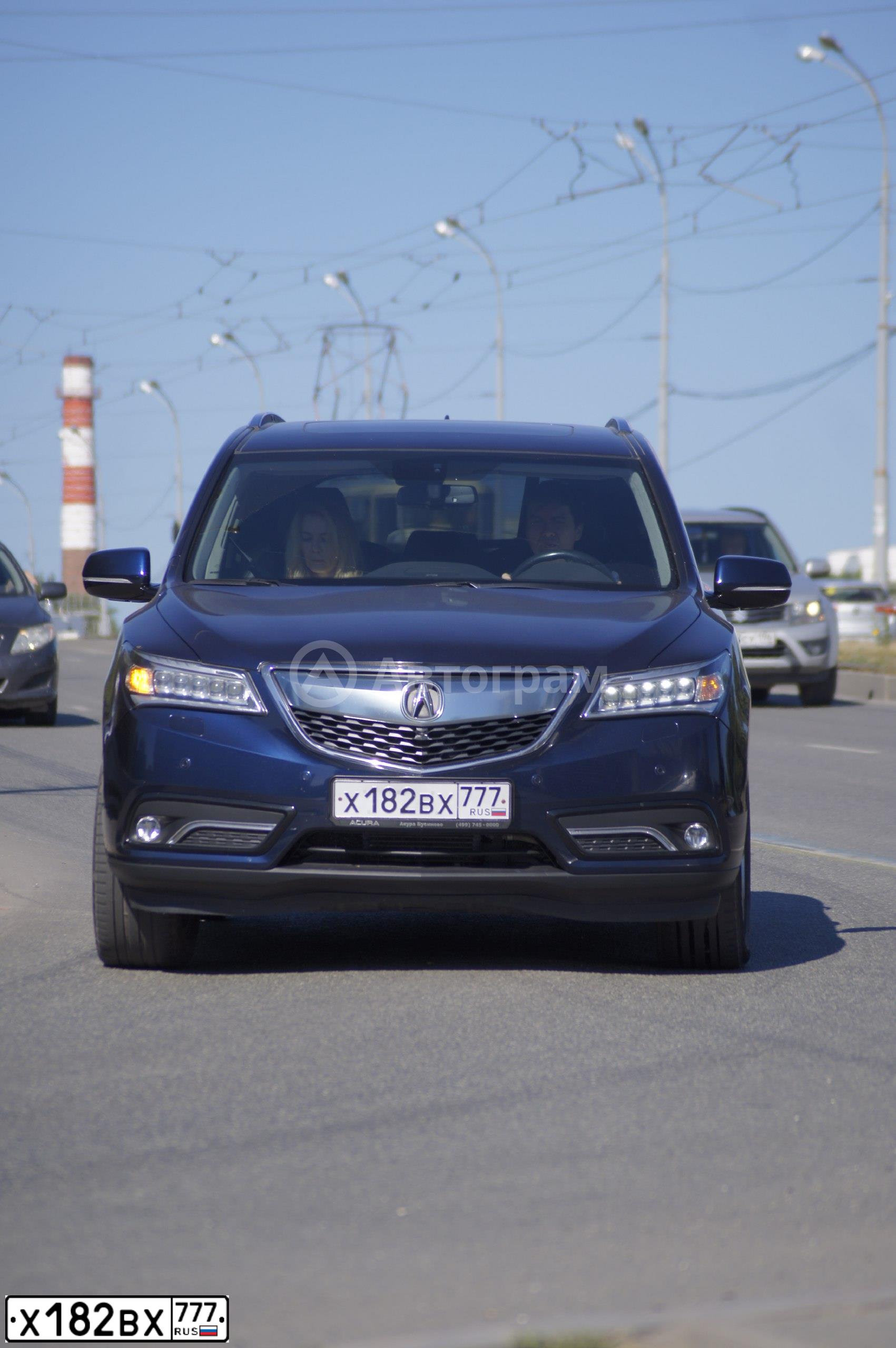 Фото автомобиля ACURA MDX, 2014 — госномер Х488МЕ196