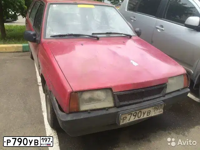 Фото автомобиля LADA 2109 SAMARA, 2000 — госномер В835КА77. Цвет: КРАСНЫЙ