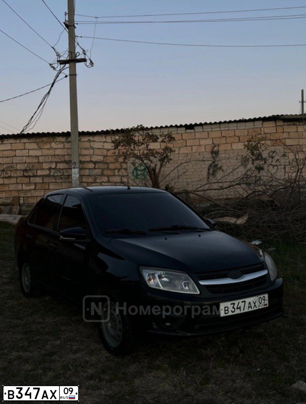 Фото автомобиля LADA 2190 GRANTA, 2013 — госномер В347АХ09. Цвет: ЧЕРНЫЙ