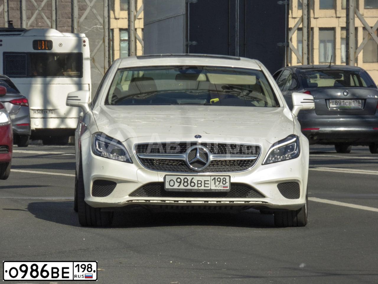 Фото автомобиля MERCEDES CLS-KLASSE, 2014 — госномер О986ВЕ198. Цвет: БЕЛЫЙ
