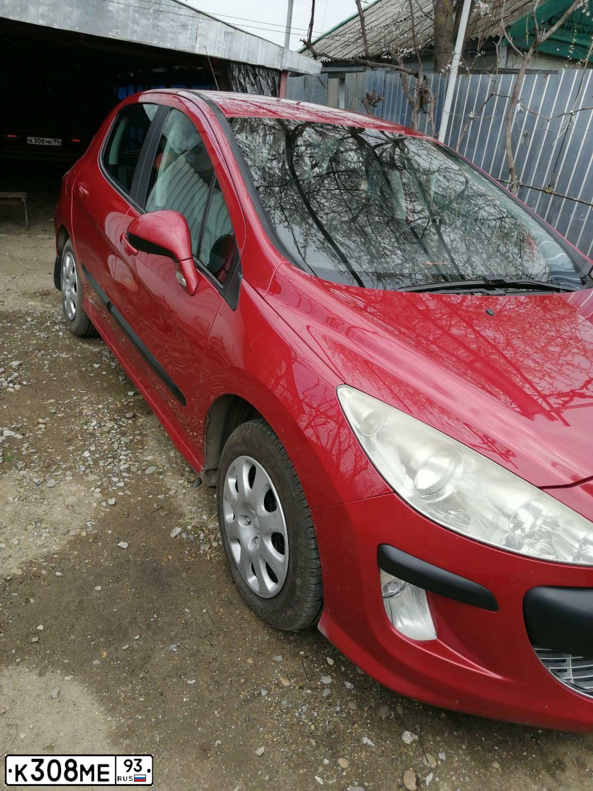 Фото автомобиля LADA 2106, 1990 — госномер К308МЕ93. Цвет: Красный