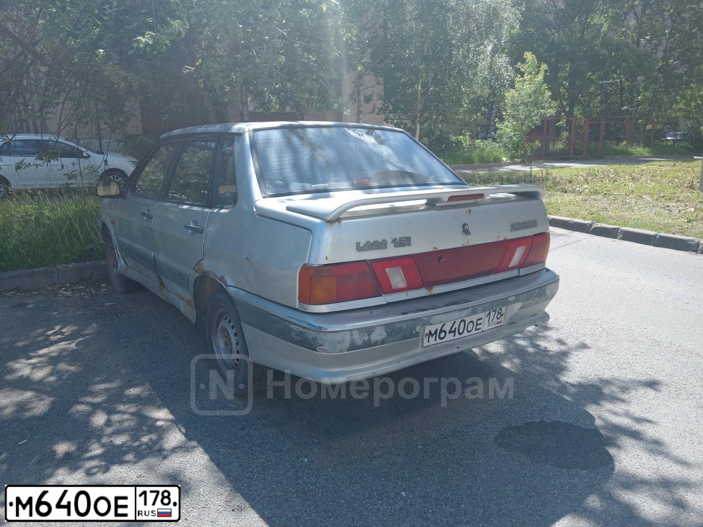 Фото автомобиля LADA 2115 SAMARA, 2002 — госномер М640ОЕ178. Цвет: СЕРЕБРИСТЫЙ