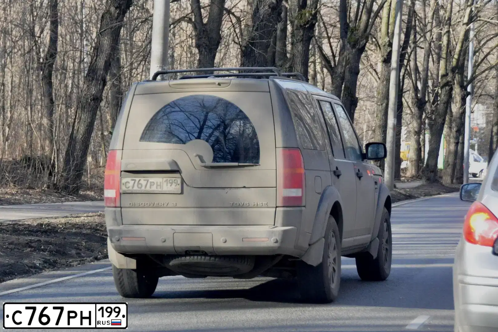 Фото автомобиля LANDROVER DISCOVERY, 2008 — госномер М760НН799. Цвет: ЧЕРНЫЙ