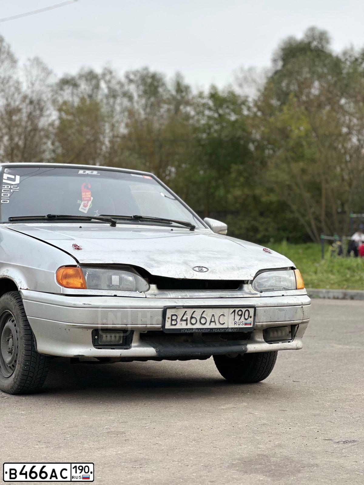 Фото автомобиля LADA 2114 SAMARA, 2007 — госномер В466АС190. Цвет: Светло-Серебристый металлик