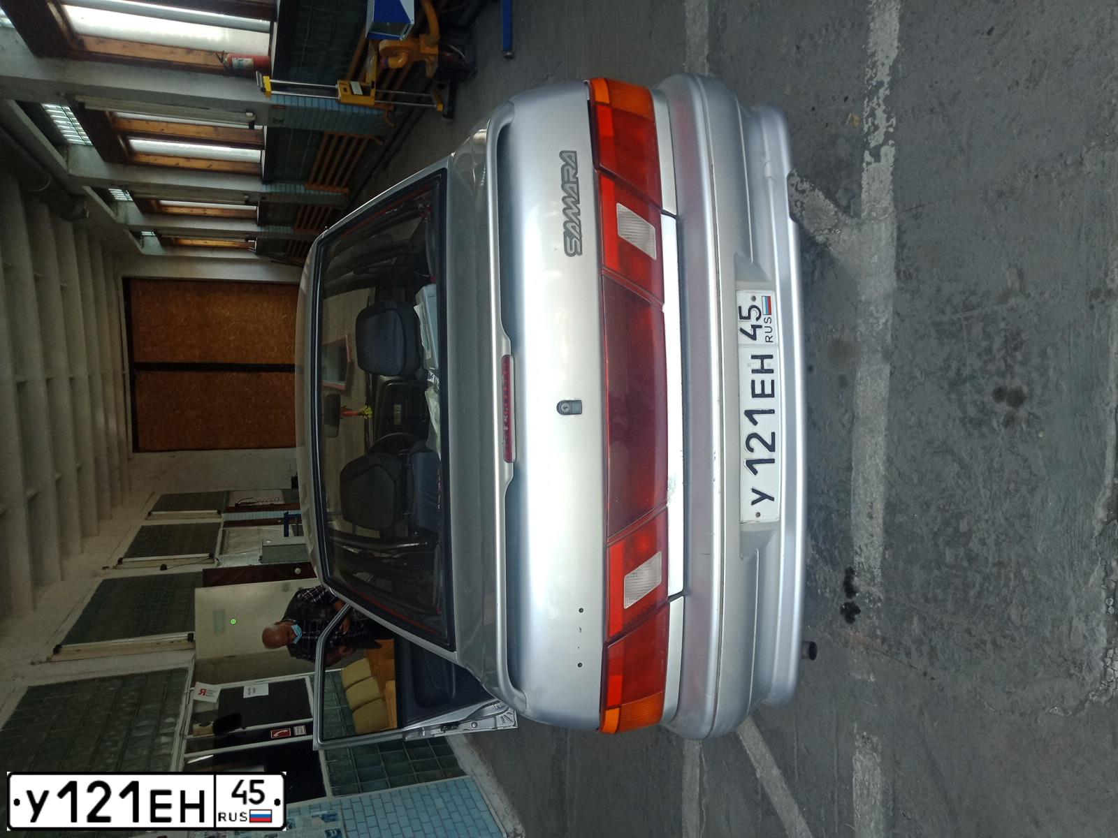 Фото автомобиля LADA 2115 SAMARA, 2008 — госномер У121ЕН45. Цвет: СВЕТЛО-СЕРЕБРИСТЫЙ МЕТАЛЛ