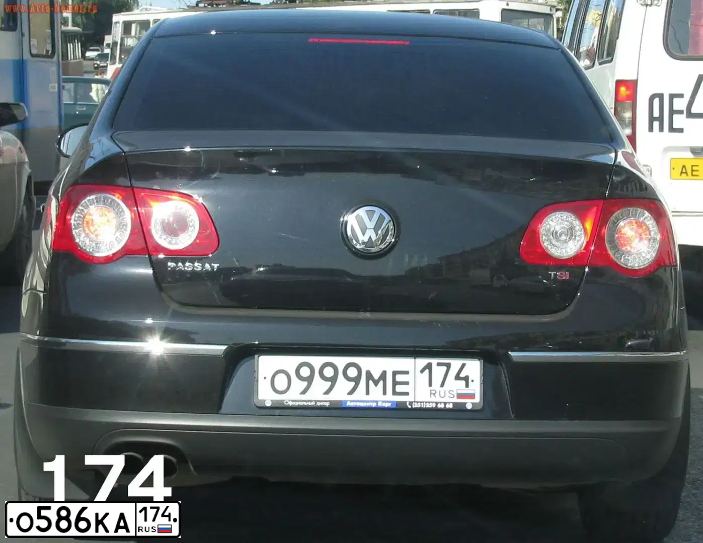 Фото автомобиля LADA 2112, 2008 — госномер В959МТ53. Цвет: ТЕМНО-ВИШНЕВЫЙ-МЕТАЛЛИК