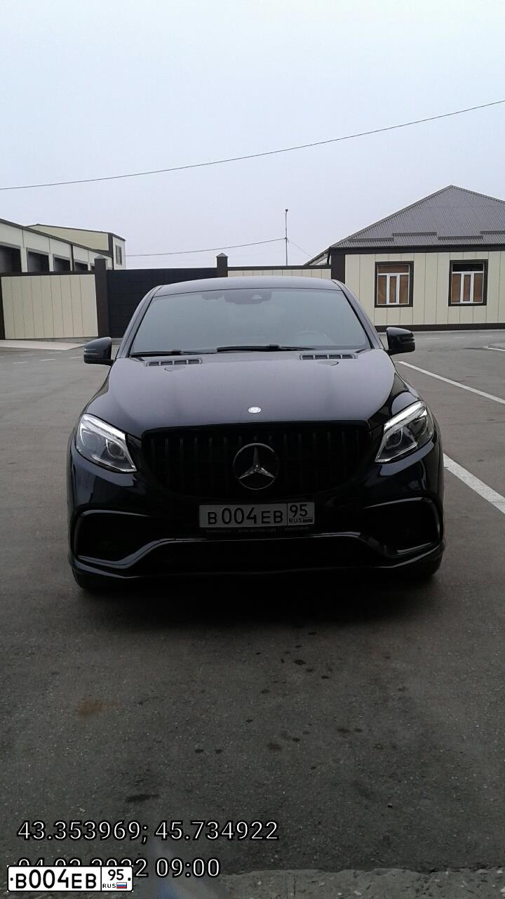 Фото автомобиля MERCEDES GLE-KLASSE, 2017 — госномер М218СК95. Цвет: ЧЕРНЫЙ