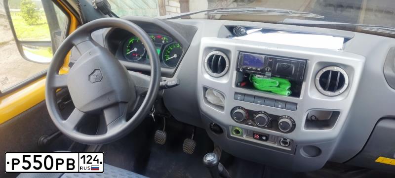 Фото автомобиля GAZ 3221, 2020 — госномер Р550РВ124. Цвет: ЖЕЛТЫЙ