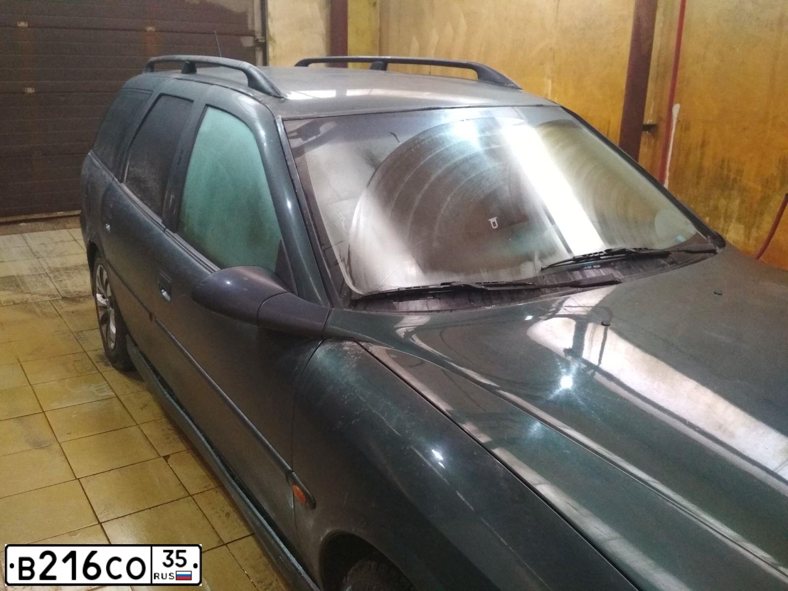 Фото автомобиля OPEL VECTRA, 1999 — госномер К961СУ35. Цвет: ЗЕЛЕНЫЙ