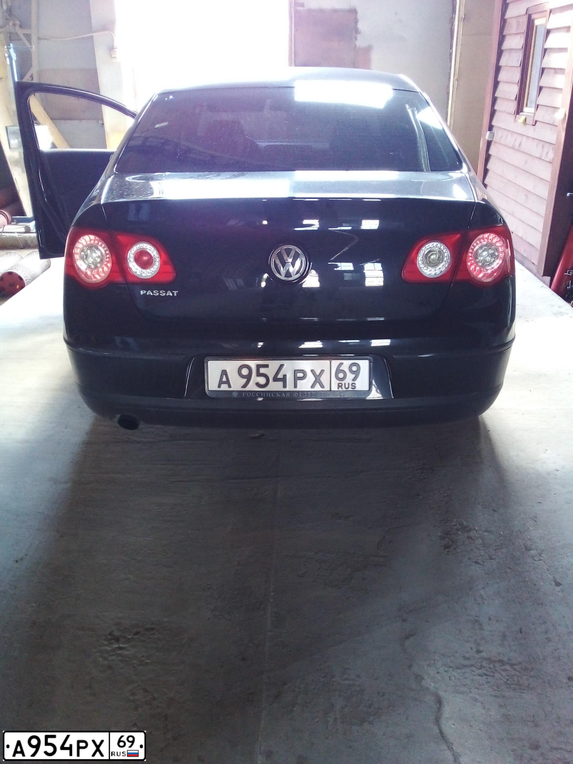 Фото автомобиля VOLKSWAGEN PASSAT, 2010 — госномер В053ТС69. Цвет: ЧЕРНЫЙ