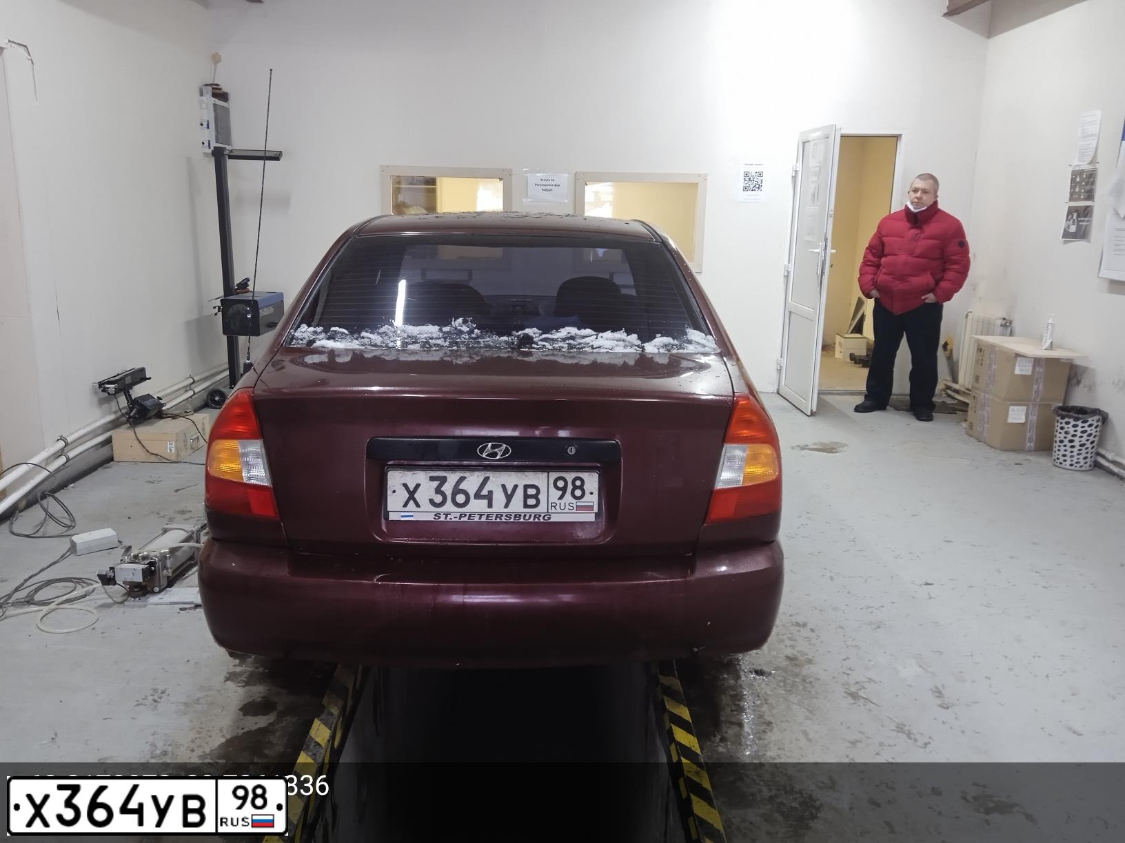 Фото автомобиля TAGAZ ACCENT, 2009 — госномер Х364УВ98. Цвет: КРАСНЫЙ
