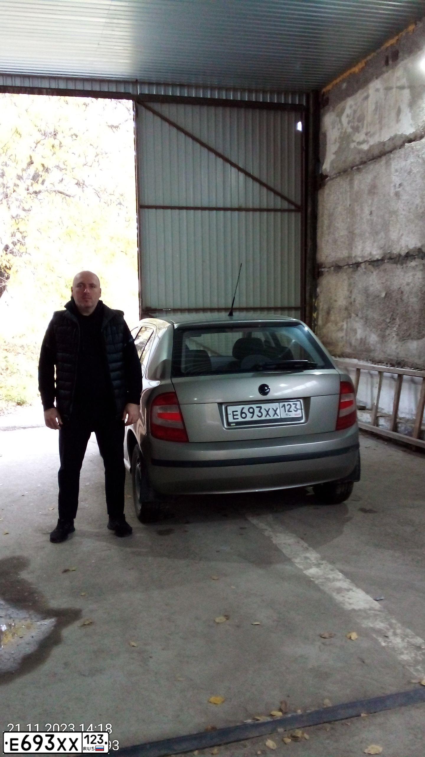 Фото автомобиля SKODA FABIA, 2007 — госномер Е398ЕН15