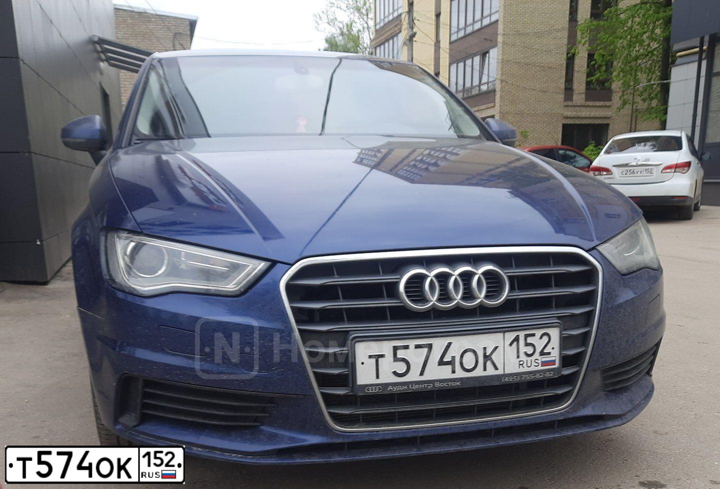 Фото автомобиля AUDI A3, 2015 — госномер Р566ВЕ750. Цвет: синий