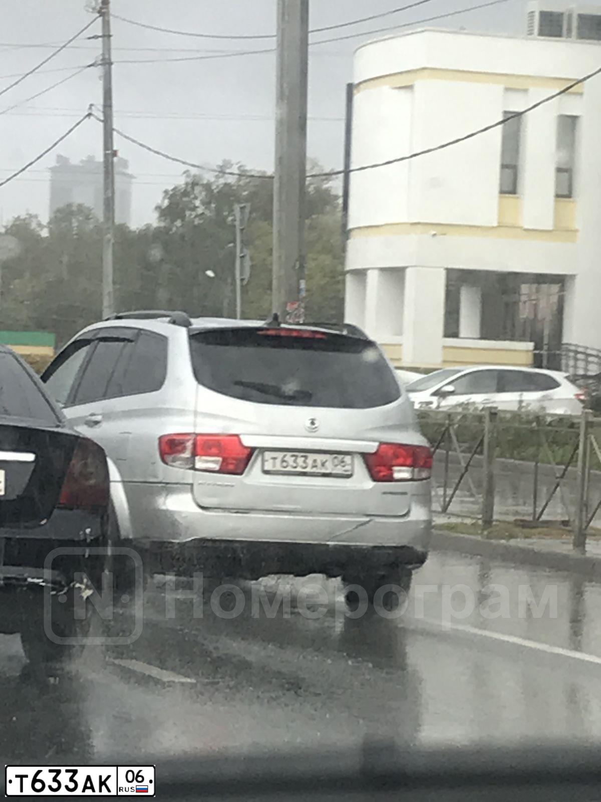Фото автомобиля LADA 2121 NIVA, 2010 — госномер Т633АК06. Цвет: ЯРКО - БЕЛЫЙ