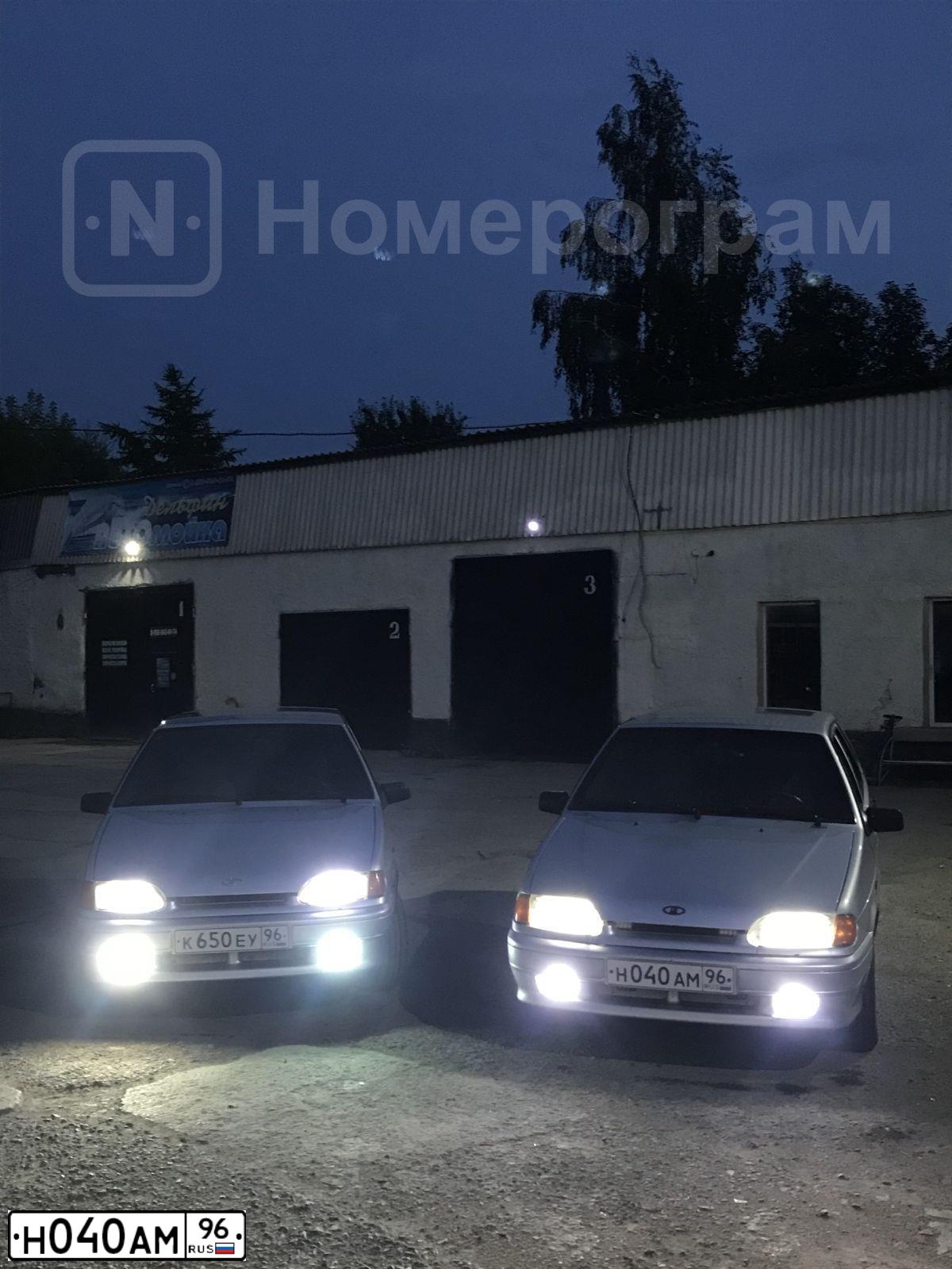 Фото автомобиля LADA 2114 SAMARA, 2007 — госномер Н040АМ96. Цвет: СВЕТЛО-СЕРЕБРИСТЫЙ