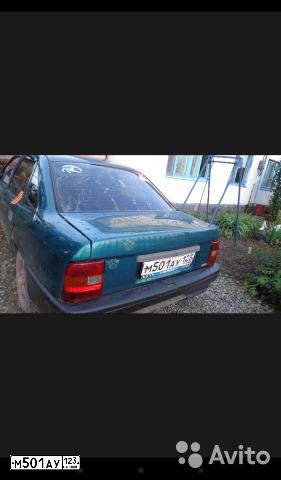 Фото автомобиля OPEL VECTRA, 1991 — госномер М501АУ123. Цвет: ЗЕЛЕНЫЙ МЕТАЛЛИК