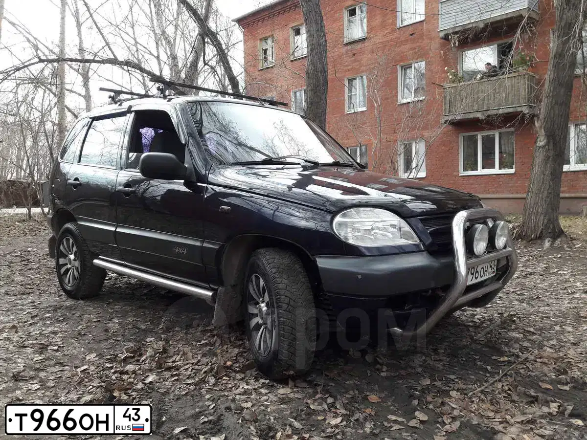Фото автомобиля LADA 2112, 2004 — госномер Т966ОН43. Цвет: СВЕТЛО-СЕРЕБРИСТЫЙ