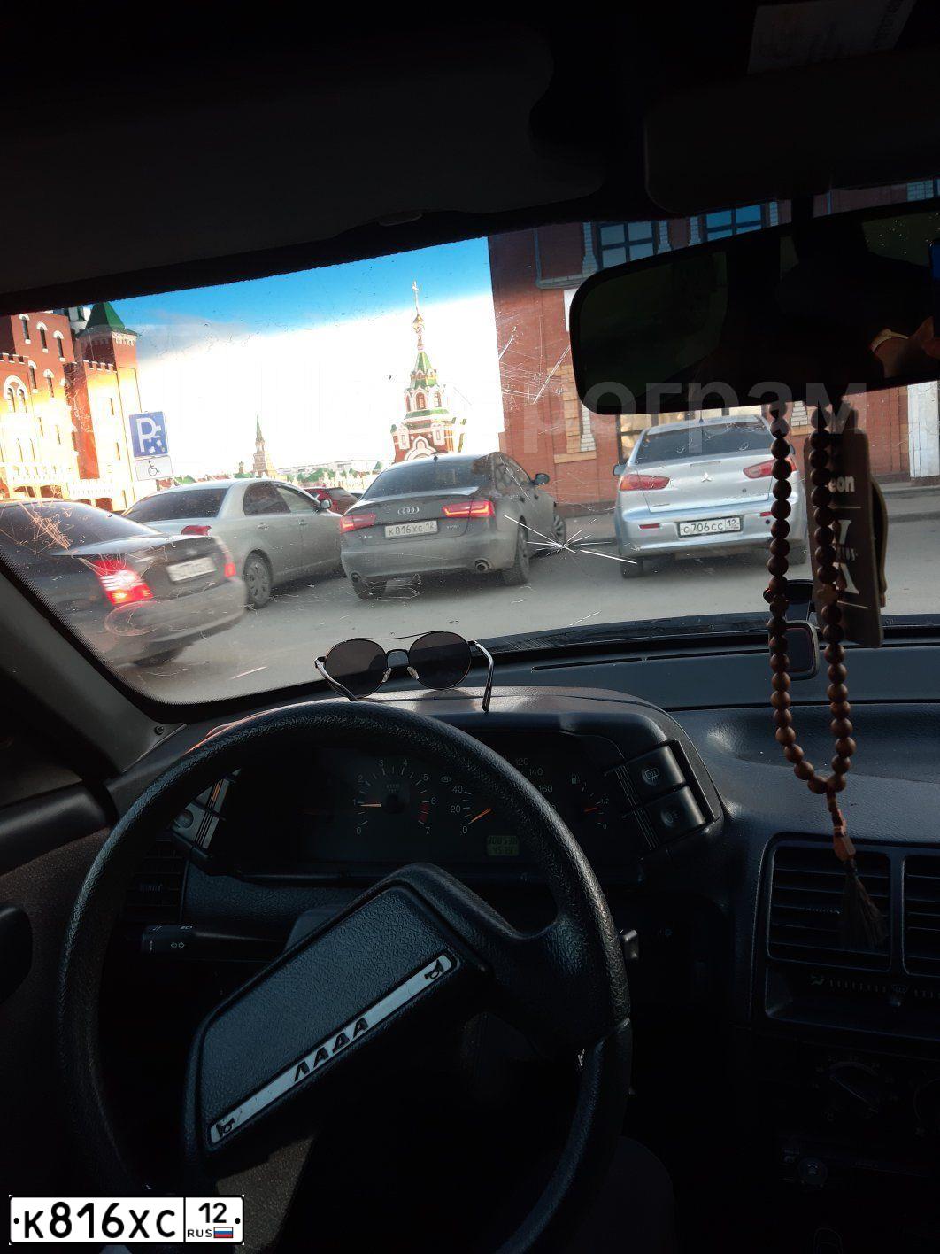 Фото автомобиля AUDI A6, 2012 — госномер А123ЕЕ252