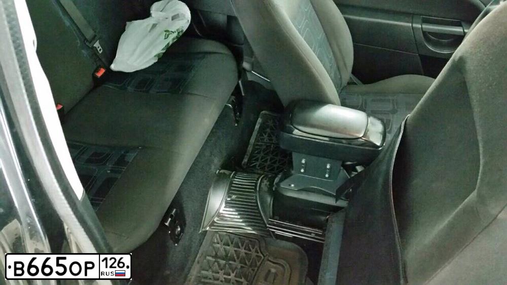 Фото автомобиля FORD FIESTA / ASPIRE, 2006 — госномер В665ОР126. Цвет: ЧЕРНЫЙ