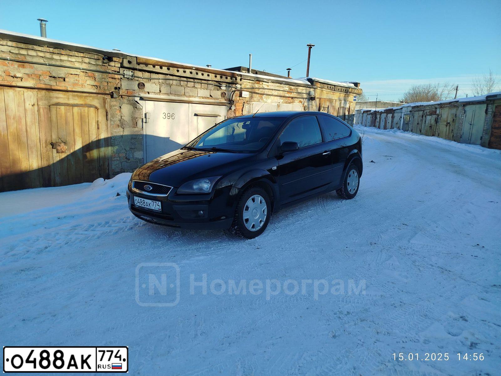 Фото автомобиля FORD FOCUS, 2007 — госномер О488АК774. Цвет: ЧЕРНЫЙ