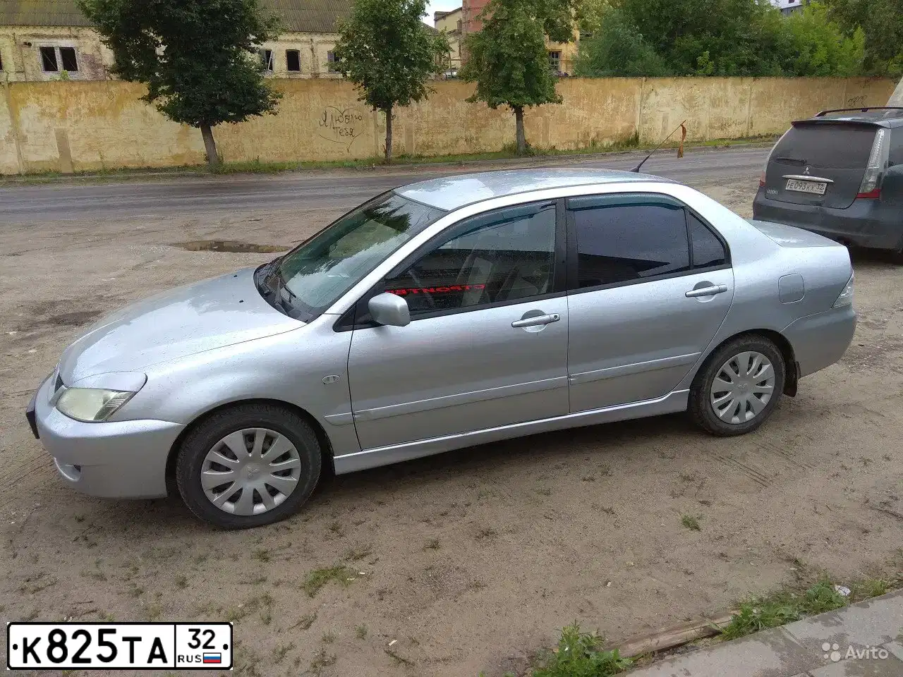Фото автомобиля MITSUBISHI LANCER, 2006 — госномер Е932РС797. Цвет: Серебристый