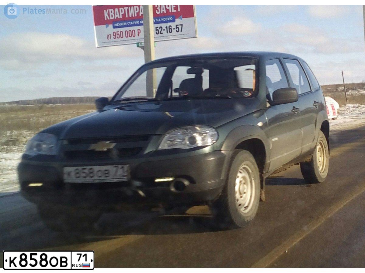 Фото автомобиля CHEVROLET NIVA, 2012 — госномер У809ХТ71. Цвет: темный серо-зеленый металлик