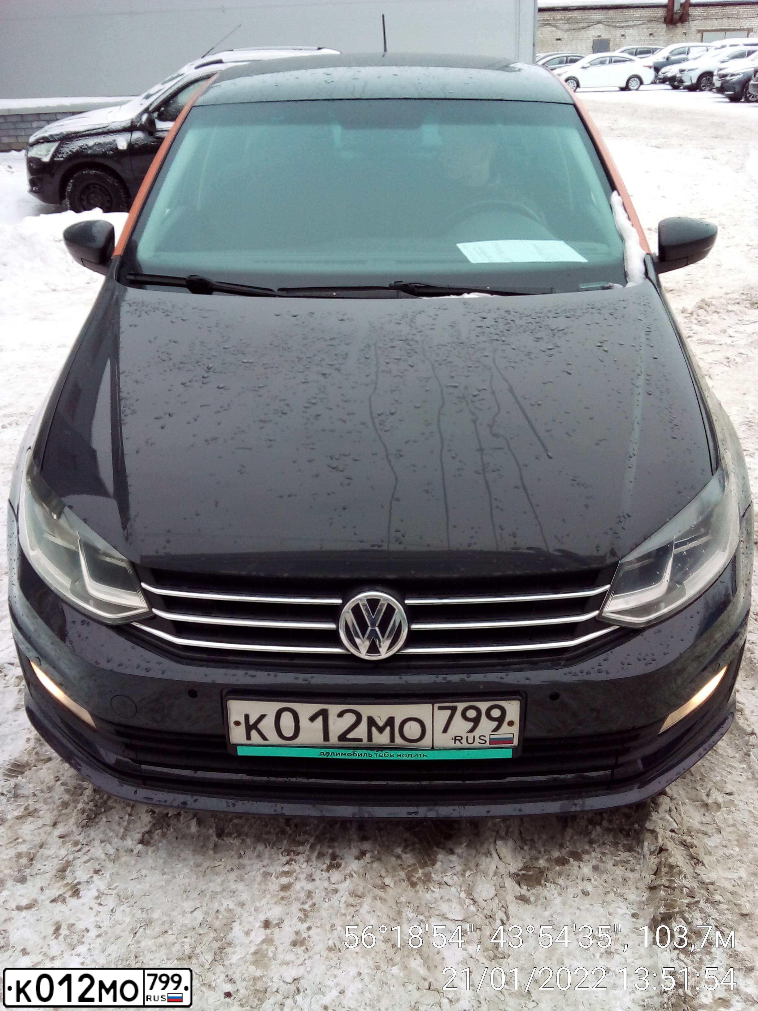 Фото автомобиля VOLKSWAGEN POLO, 2018 — госномер К012МО799. Цвет: Серый