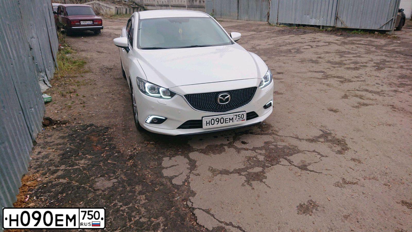Фото автомобиля MAZDA 6, 2014 — госномер Н090ЕМ750. Цвет: Белый