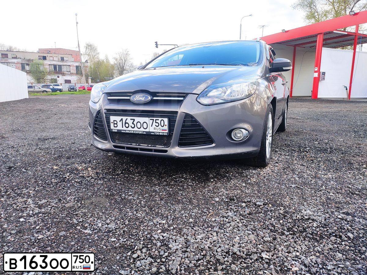 Фото автомобиля FORD FOCUS, 2012 — госномер А353АО250. Цвет: Коричневый