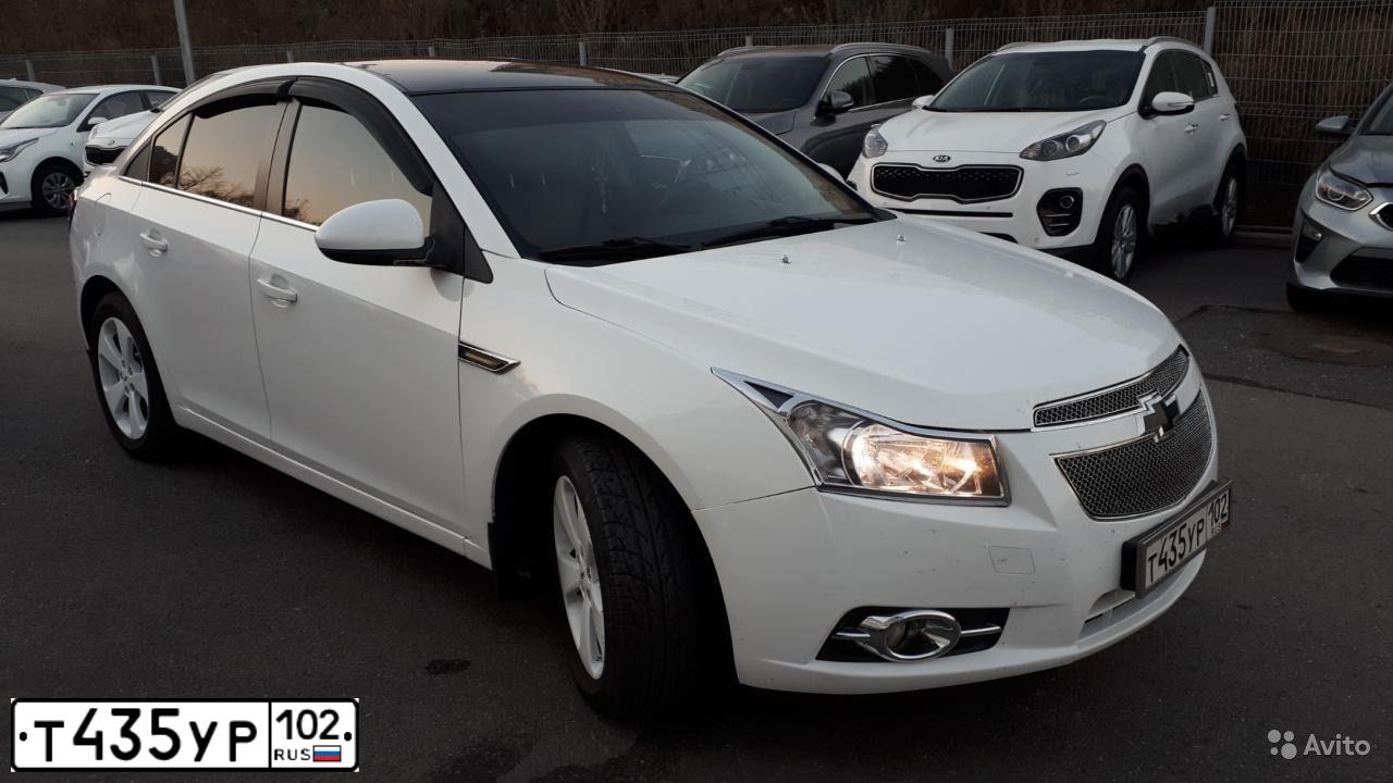 Фото автомобиля CHEVROLET CRUZE, 2011 — госномер Т435УР102. Цвет: Белый
