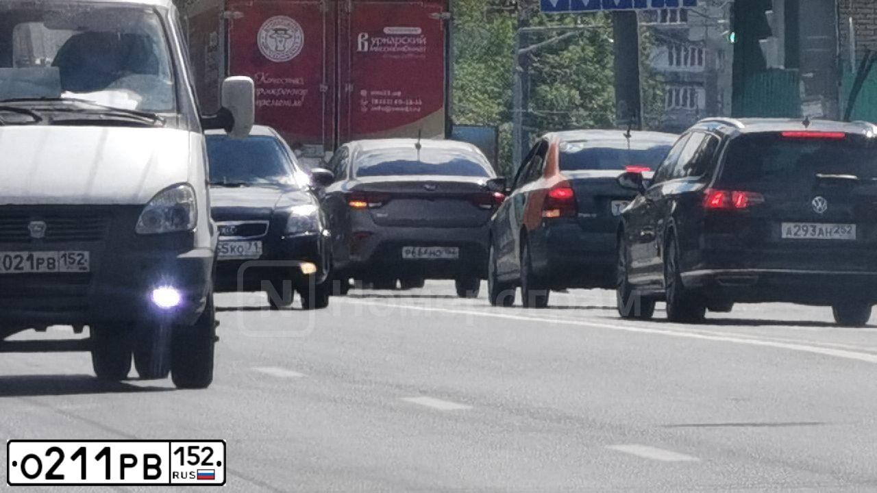 Фото автомобиля FORD FOCUS, 2017 — госномер О211РВ152. Цвет: Серый