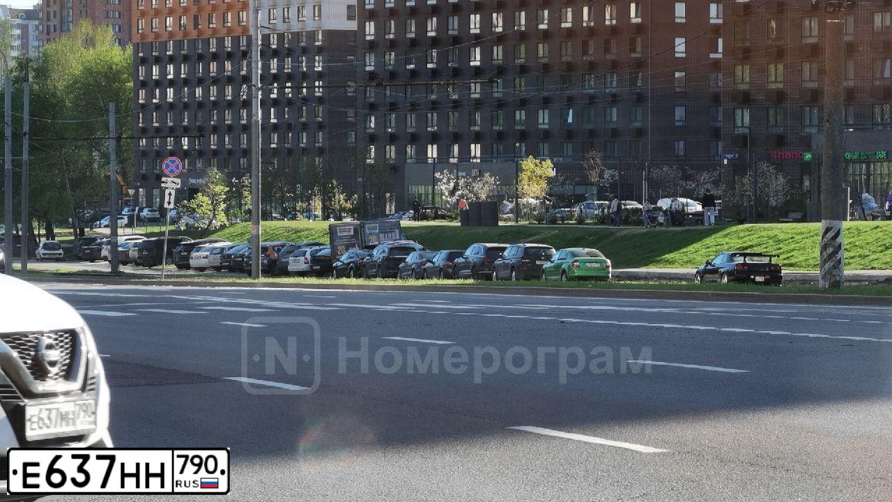 Фото автомобиля TOYOTA LAND CRUISER 150, 2010 — госномер О384МС76. Цвет: Белый