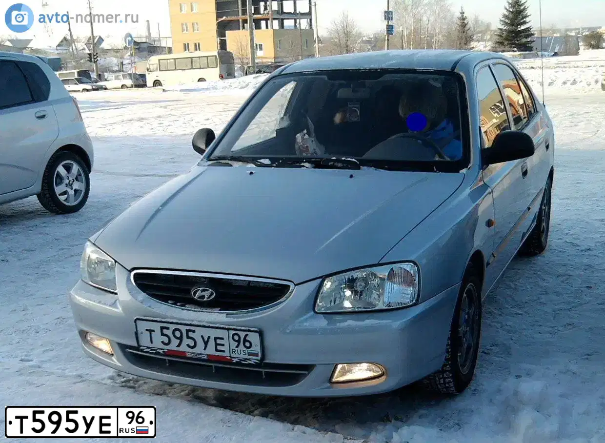 Фото автомобиля TAGAZ ACCENT, 2007 — госномер Т595УЕ96. Цвет: СВЕТЛО-СЕРЫЙ