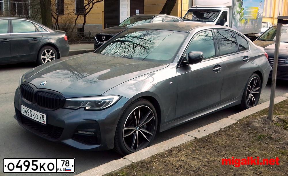 Фото автомобиля BMW SERIE 3, 2019 — госномер О495КО78. Цвет: СЕРЫЙ