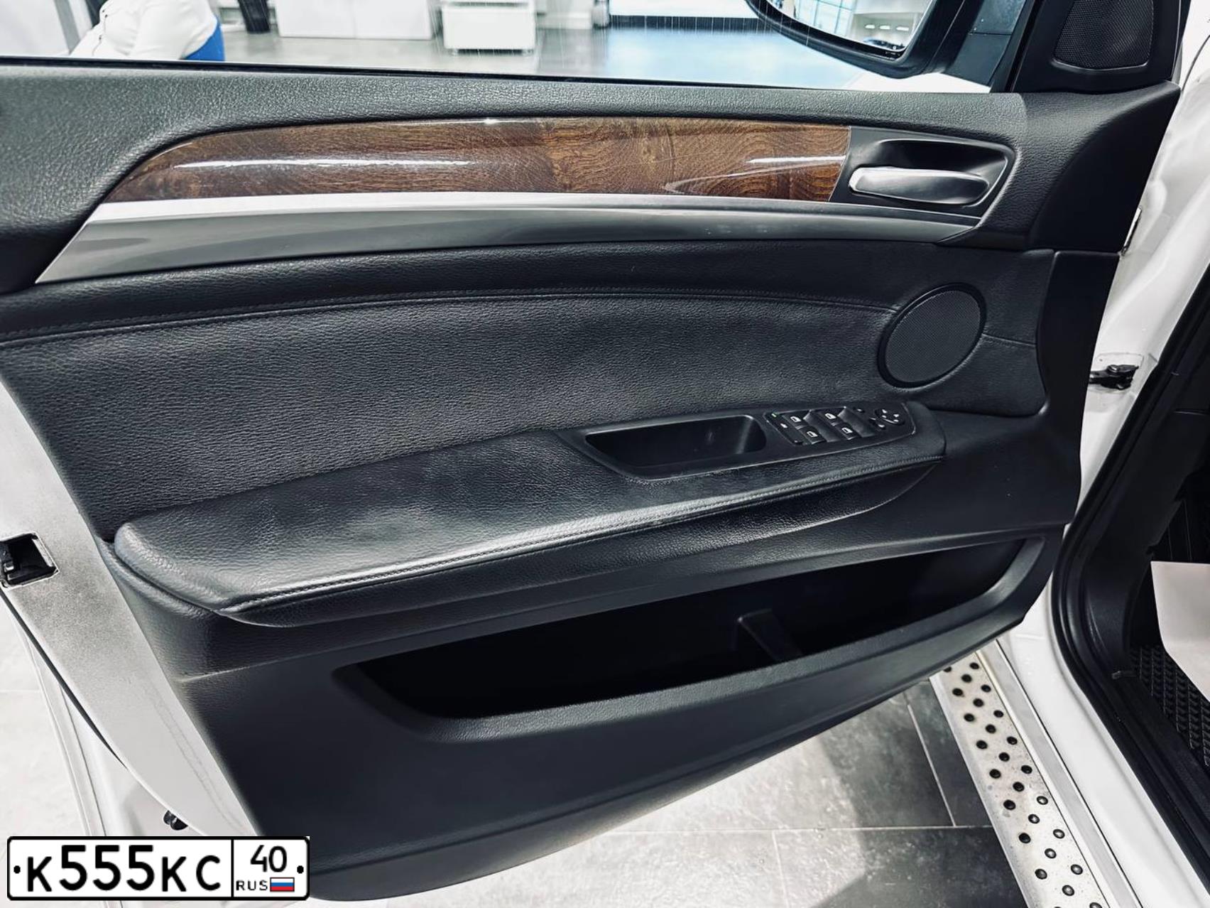 Фото автомобиля MERCEDES-BENZ CLS 350, 2014 — госномер Н363РР21. Цвет: БЕЛЫЙ