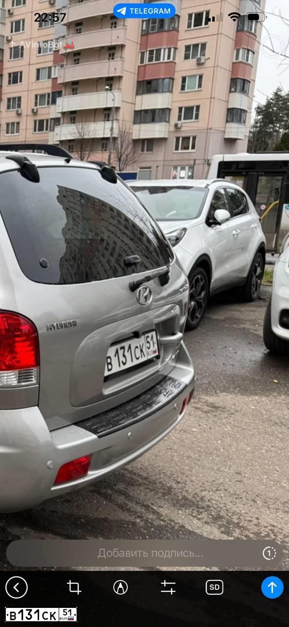 Фото автомобиля HYUNDAI SANTA FE, 2005 — госномер В131СК51. Цвет: Серебристый